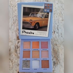 Makeup Revolution × Friends *Phoebe* Palette